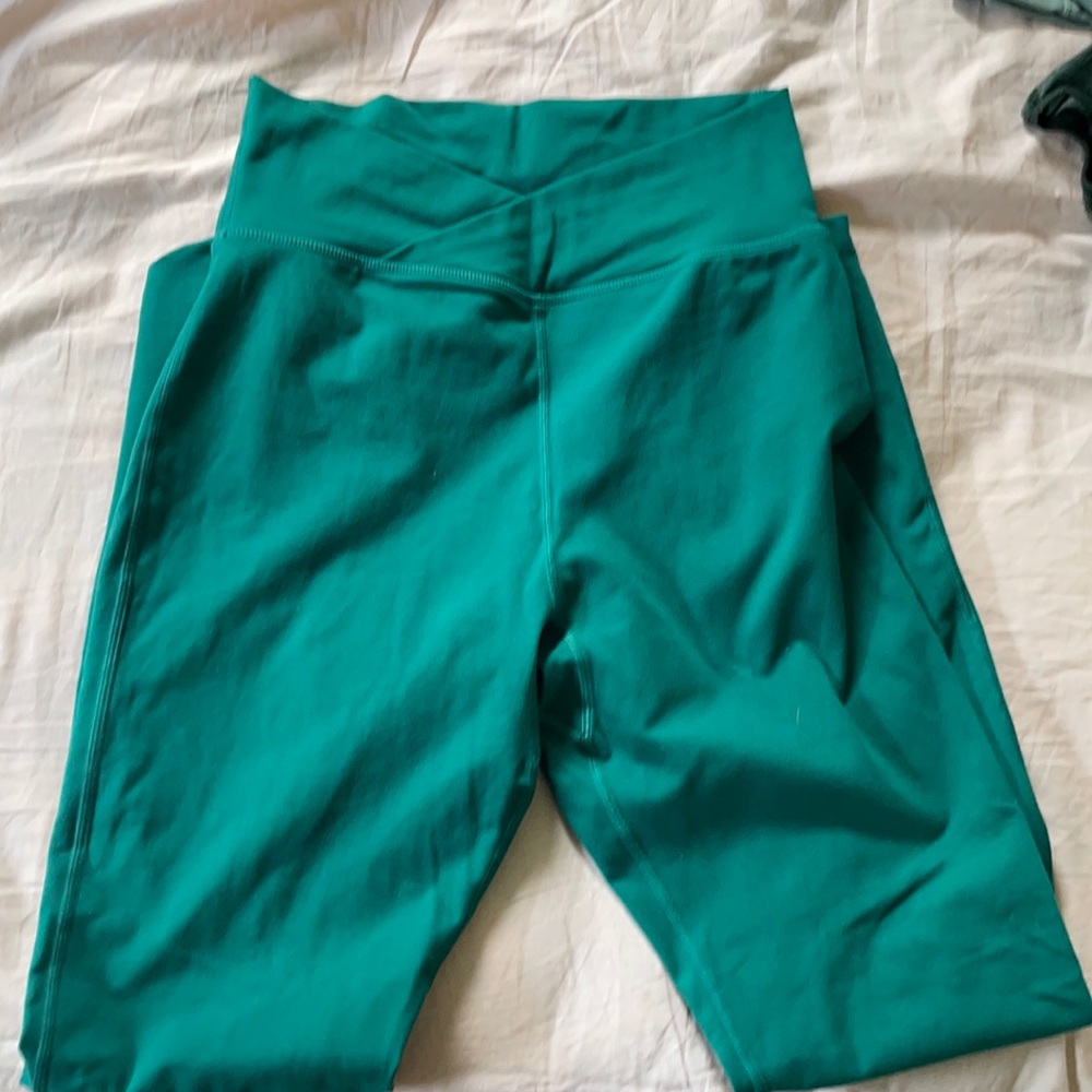 Alphalete leggings